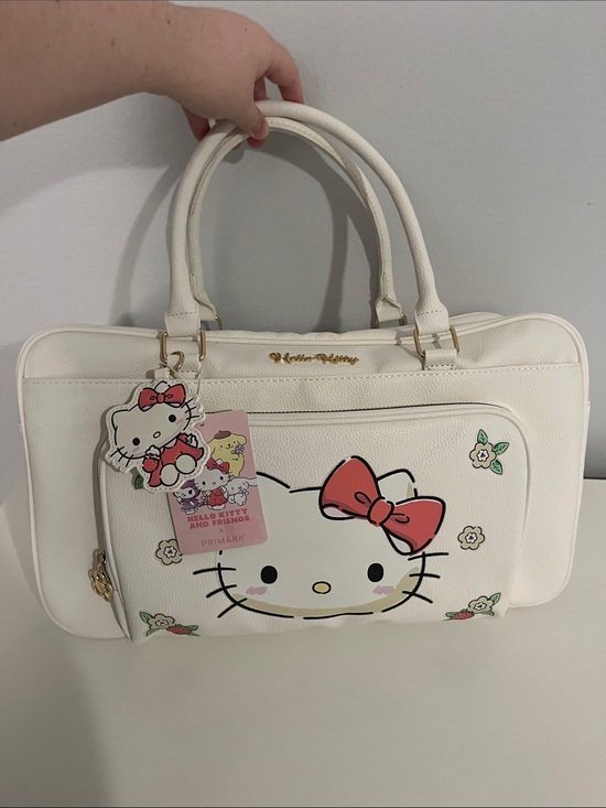 Primark Handbags - Hello Kitty White Faux Leather Satchel/duffle - free surprise gift! :)